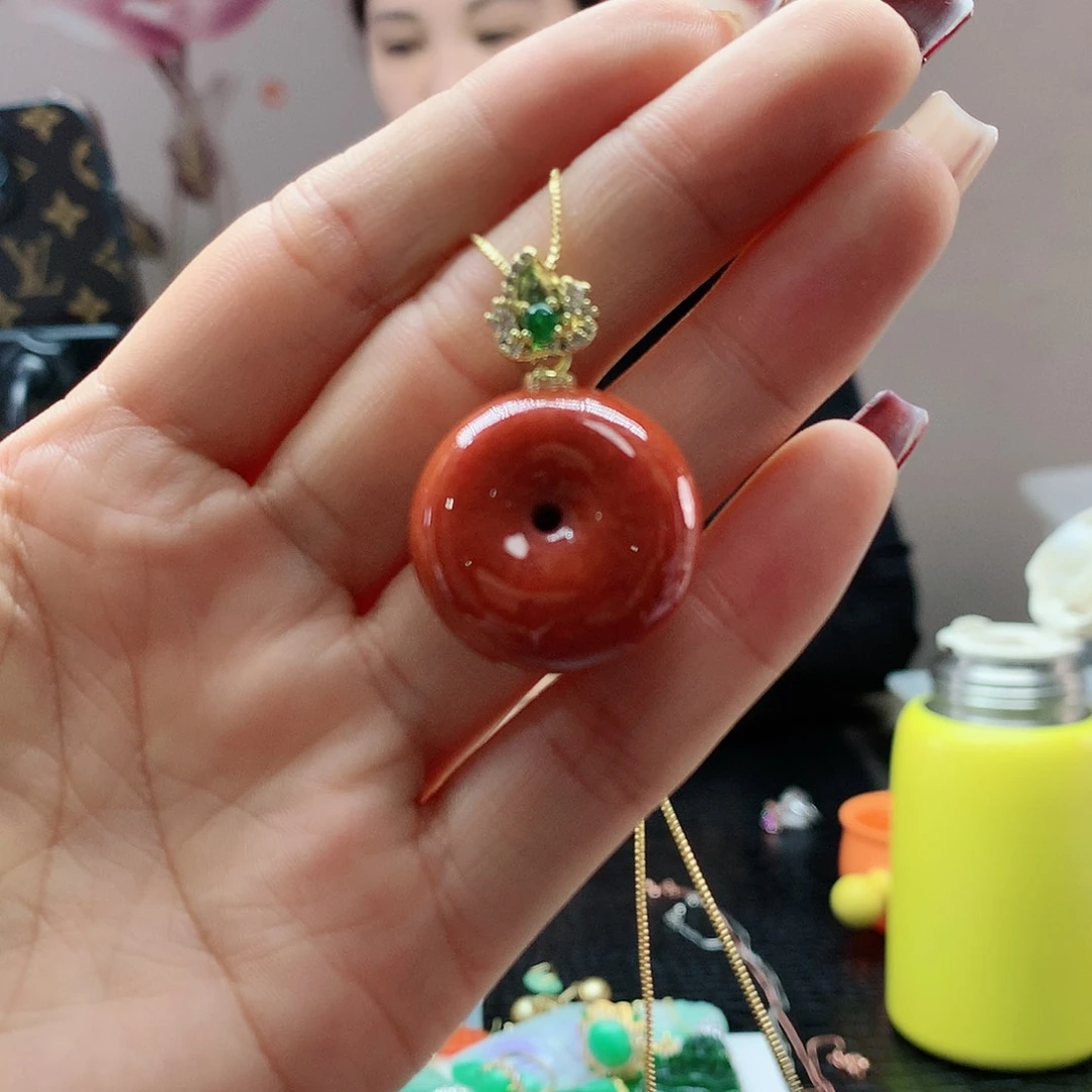 【闪购商品】翡翠吊坠(赠链)未镶嵌