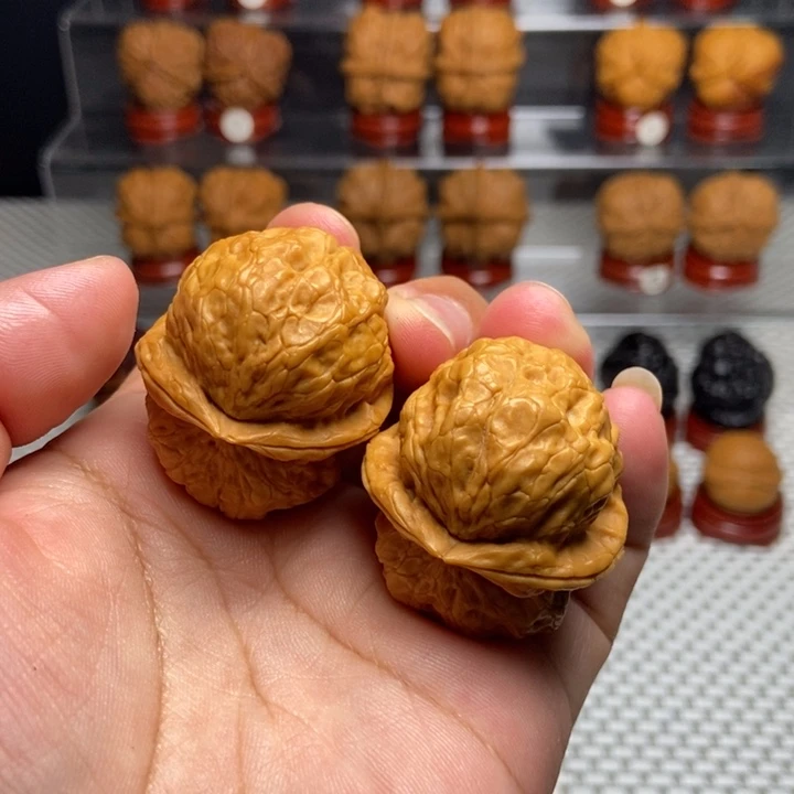 把件文玩核桃祥龙嘎达包30