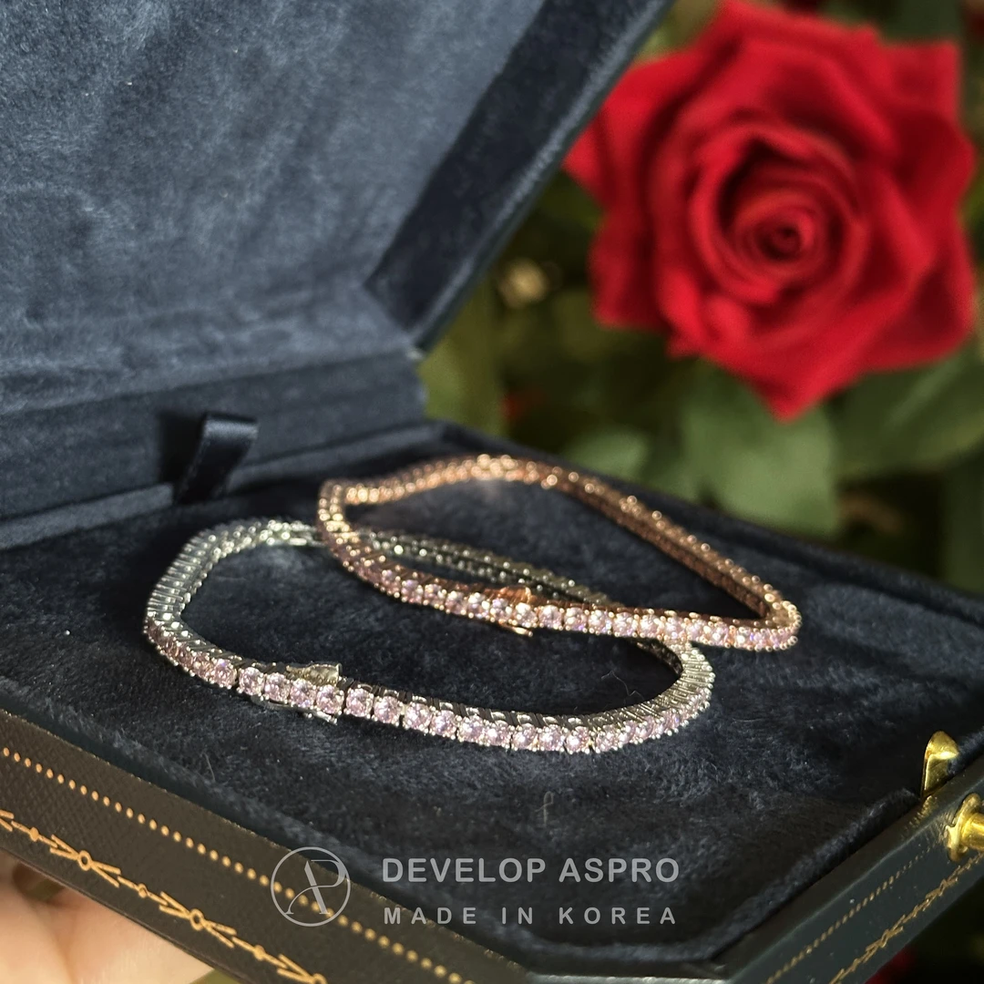 铜合金手链 【现货】2025韩国小众轻奢气质手链SP231