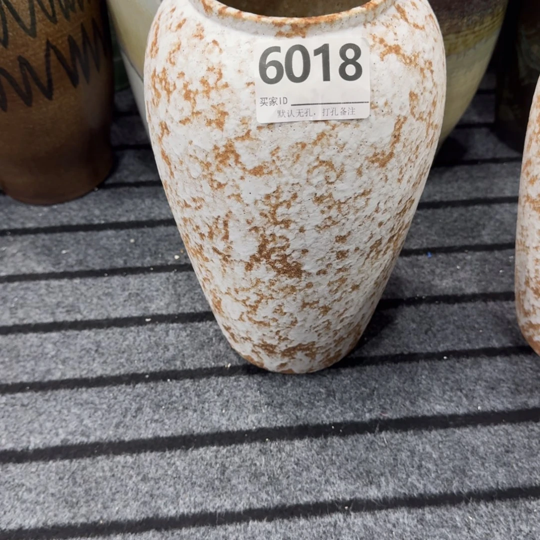 L***L摆件花瓶默认无孔编码6018