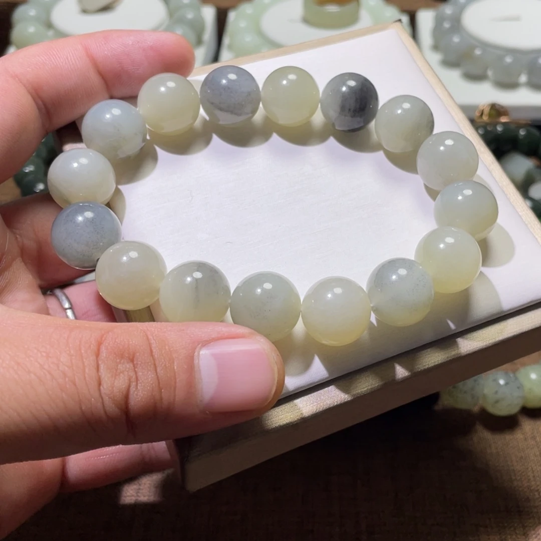 未镶嵌手链和田玉