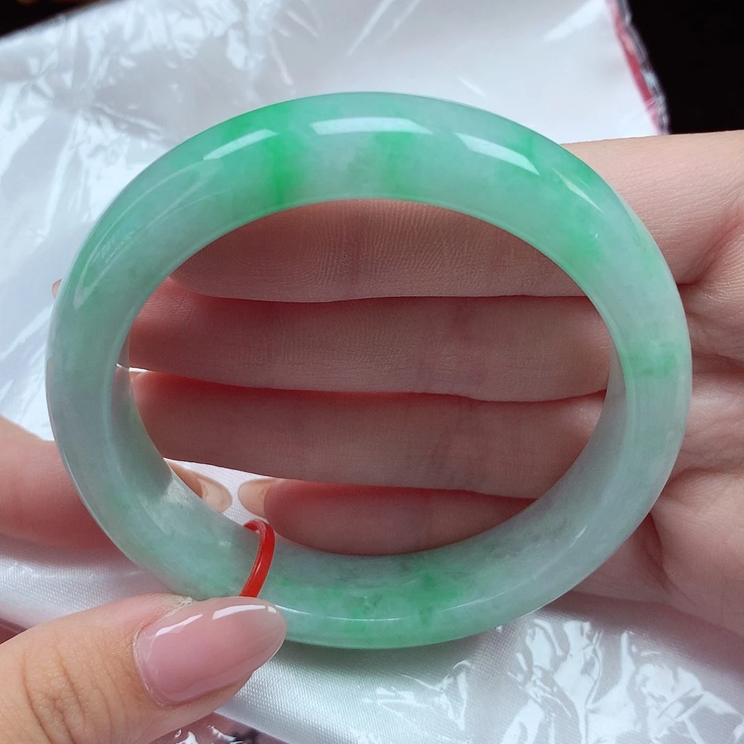 s****翡翠手镯未镶嵌59圈