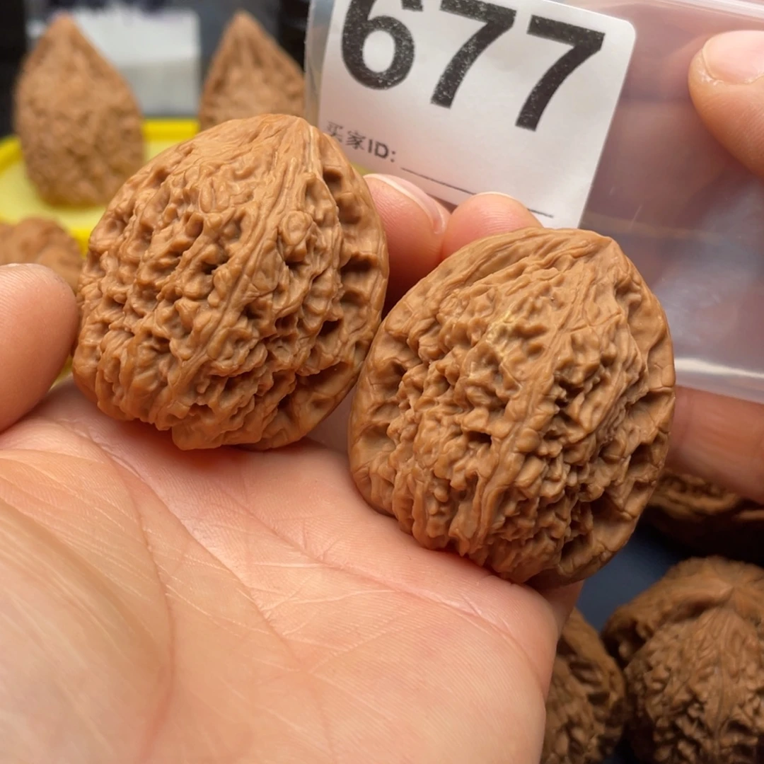 壮***步文玩核桃把件南疆凹底高炮38