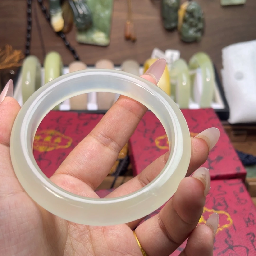 起***兮蛇纹石玉未镶嵌天然岫玉 多样性拍一发一