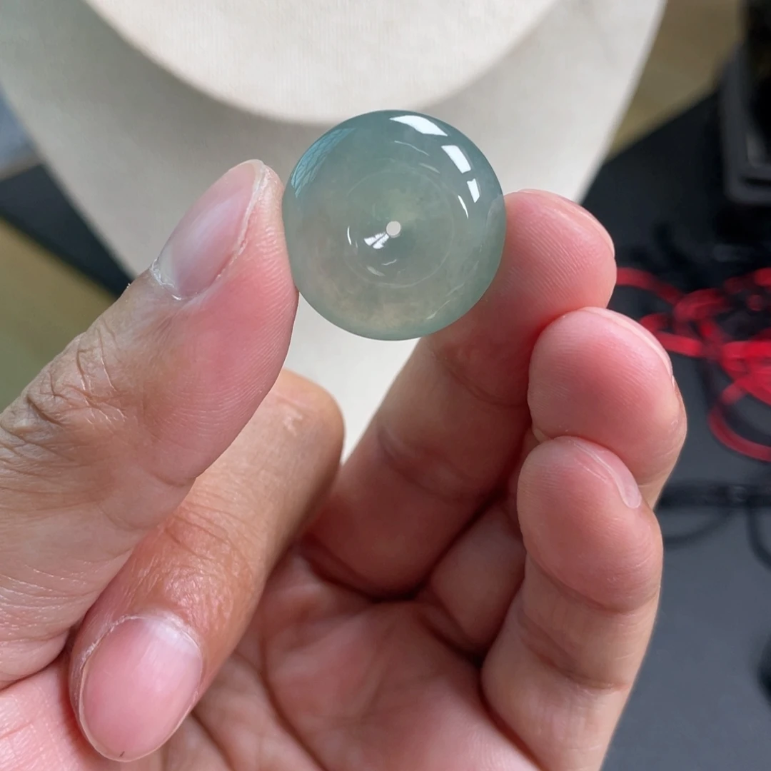 翡翠未镶嵌颈饰21.8*6.1