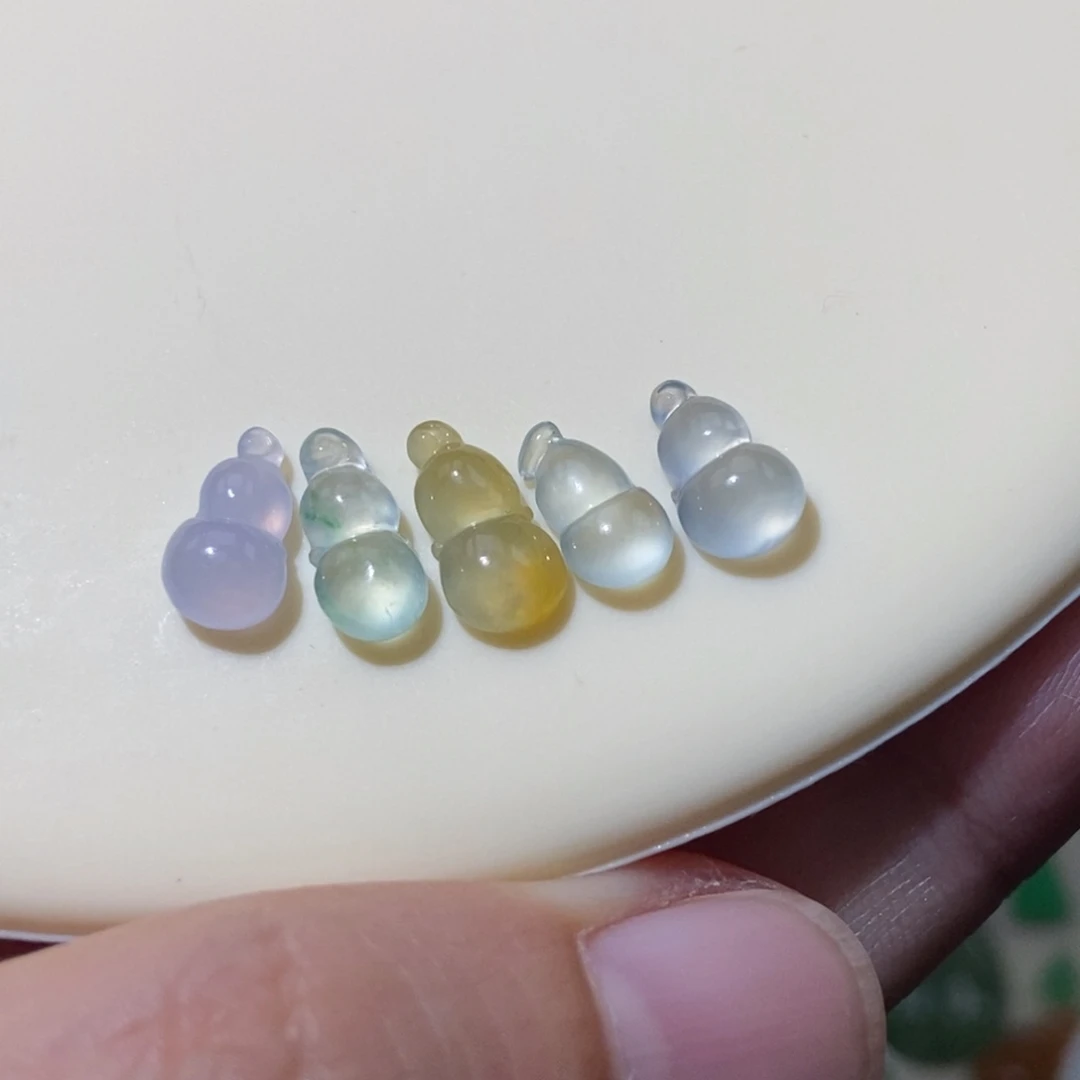 定制翡翠未镶嵌翡翠10.3×5.1×2.8