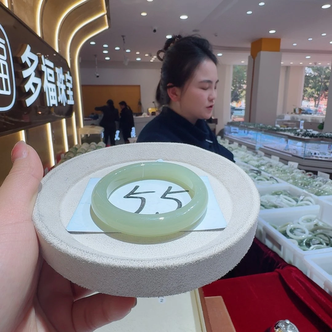 和田玉未镶嵌手镯241