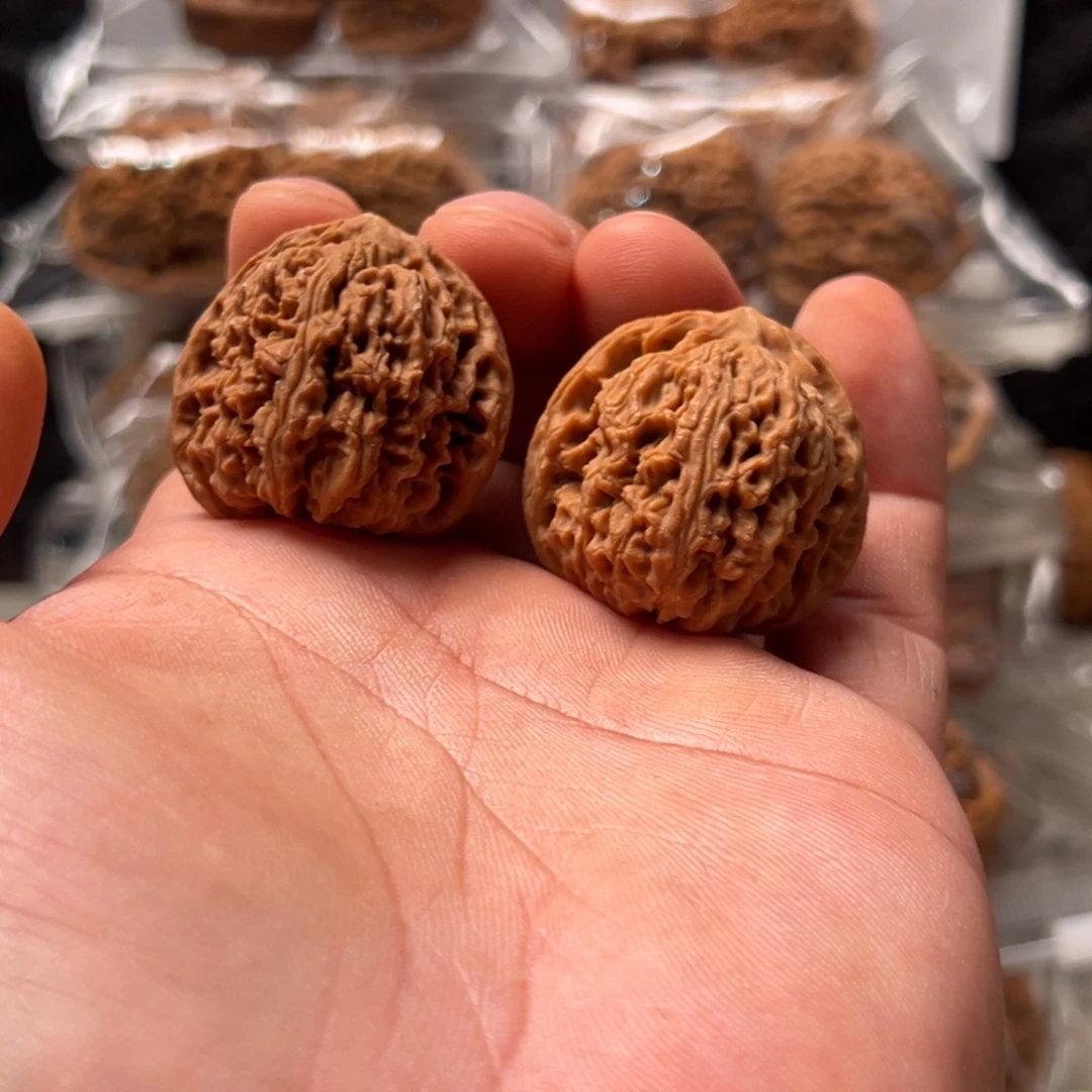 小***刚吊坠文玩核桃南疆色差