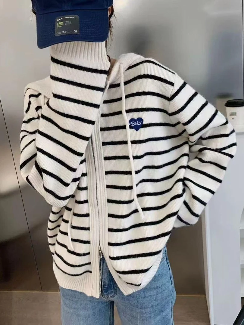 秋冬新款羊毛设计感刺绣爱心宽松双拉链开衫连帽针织毛衣女外套