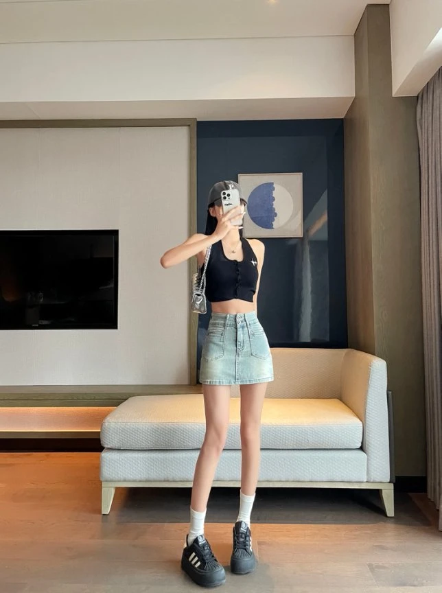 高腰牛仔半身裙女2025夏季新款潮流时髦辣妹a字设计感半裙短裙
