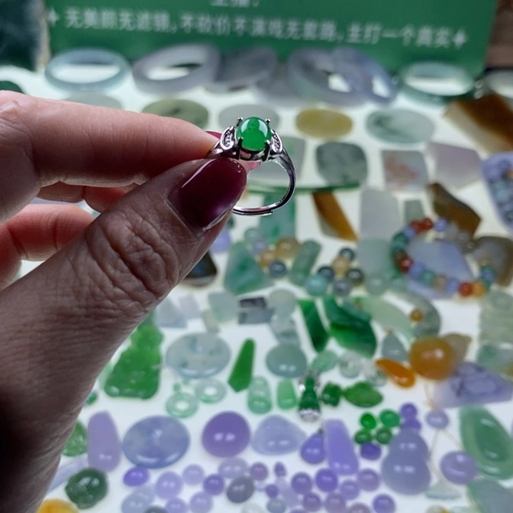 翡翠未镶嵌挂件天然翡翠