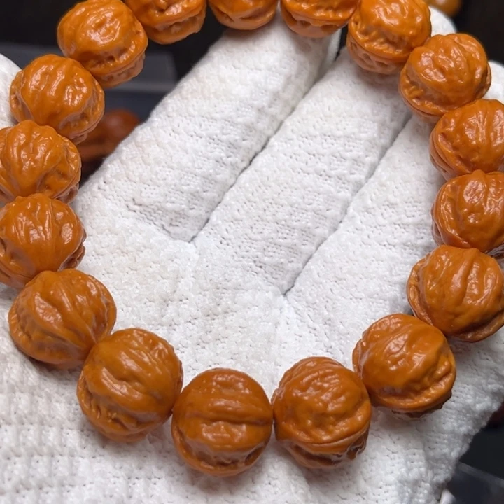 把件猴头核桃秋子手串