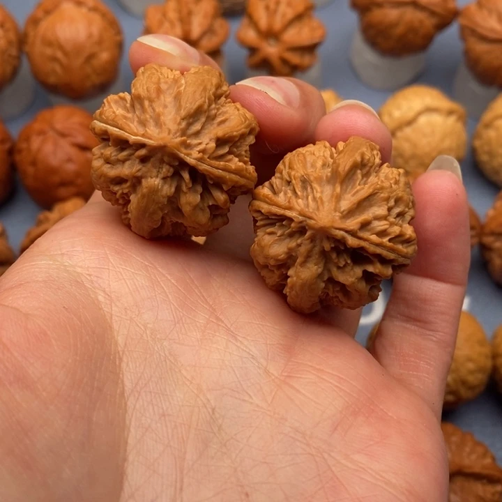 文玩核桃把件京八棱