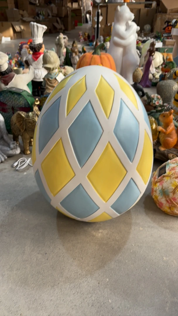 树脂大蛋奇趣摆件