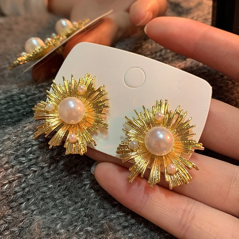 合金耳饰 太阳花耳钉女轻奢感夸张耳环欧美风小众设计感