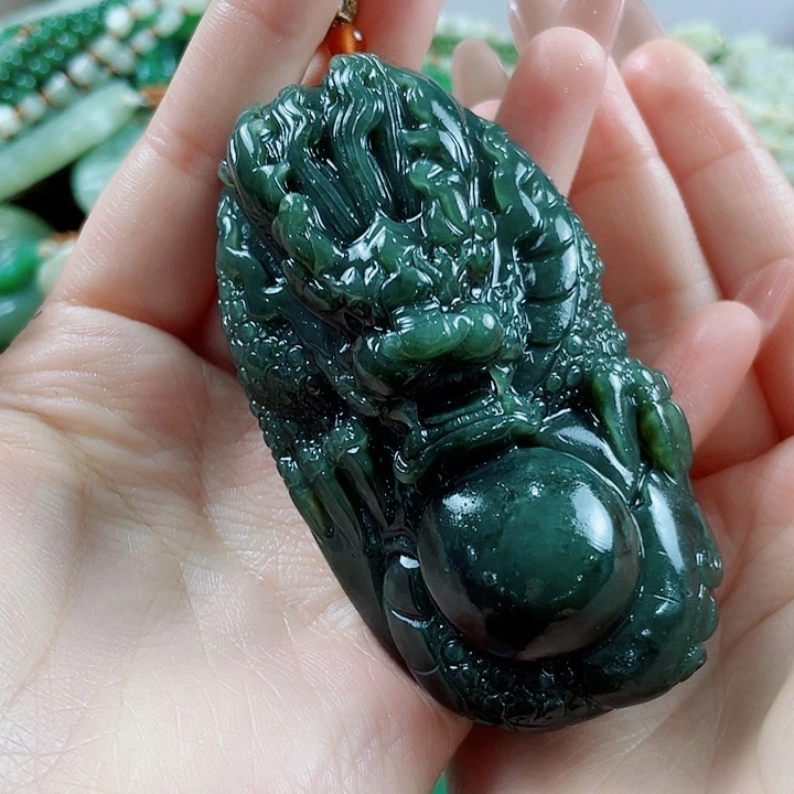 未镶嵌和田玉挂件