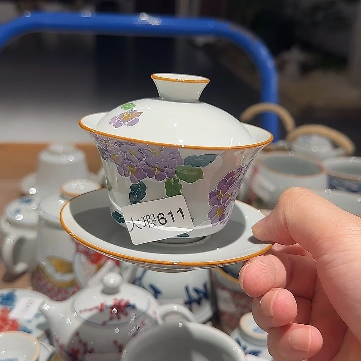 釉下手绘茶具微瑕