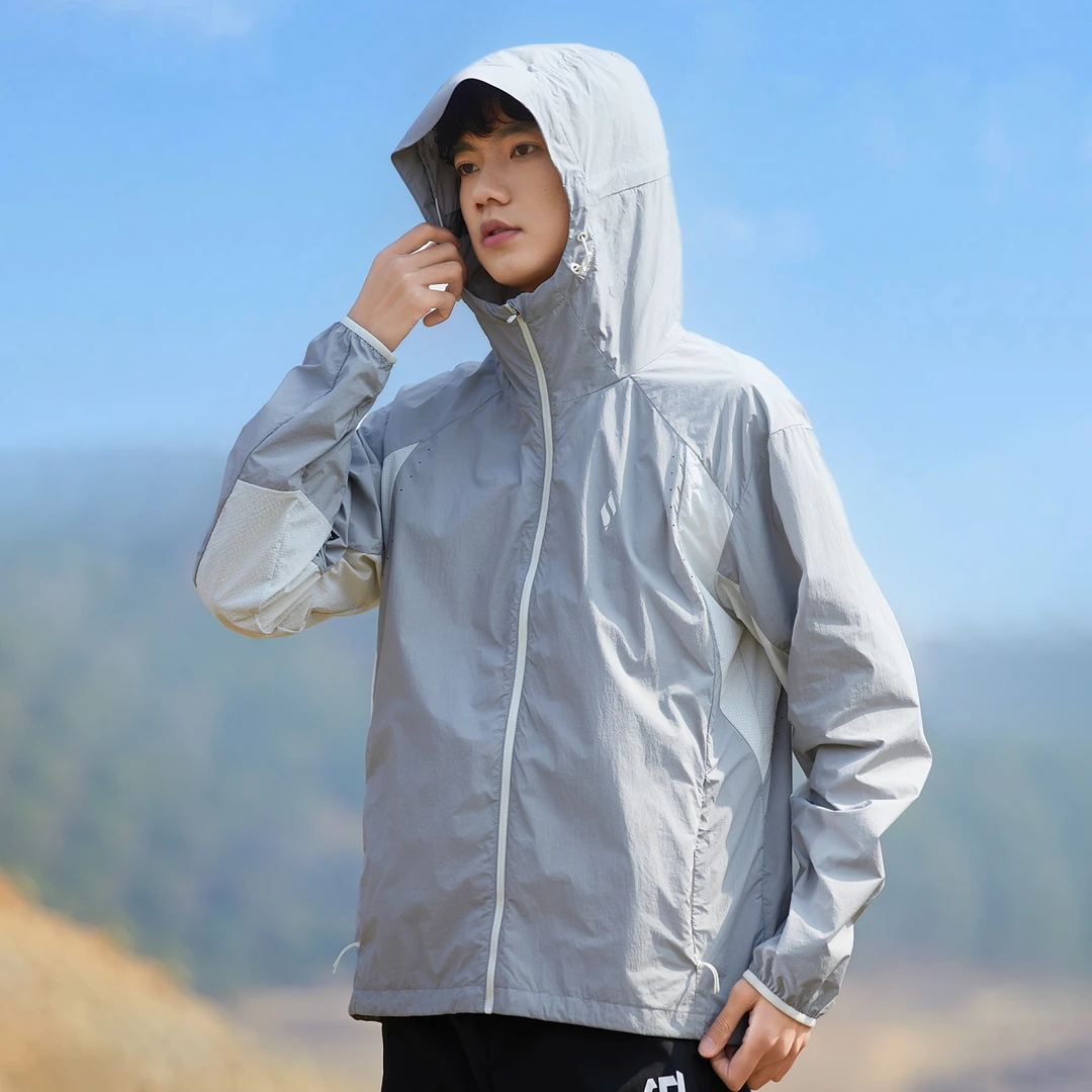 SKECHERS/斯凯奇夏季纯色防晒服透气装备宽松户外连帽外套U191