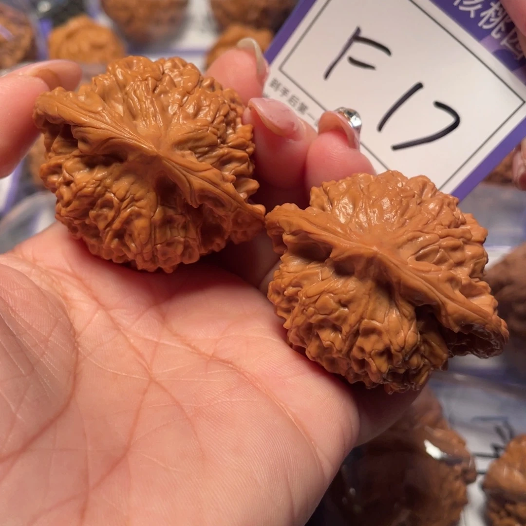 文玩核桃把件17号官帽48