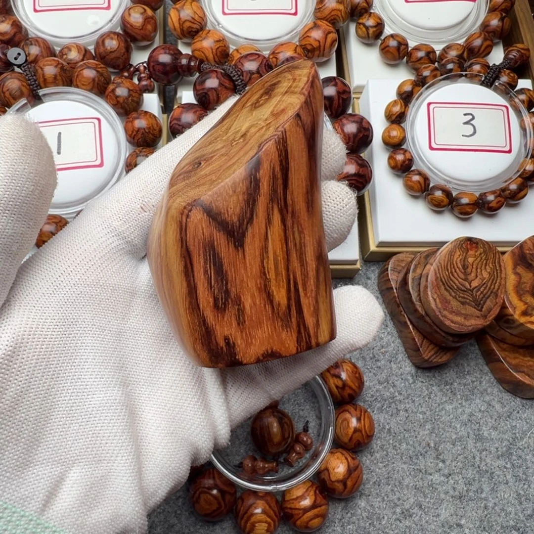 张****手串/手链黄花梨/降香黄檀黄花梨木墩一块