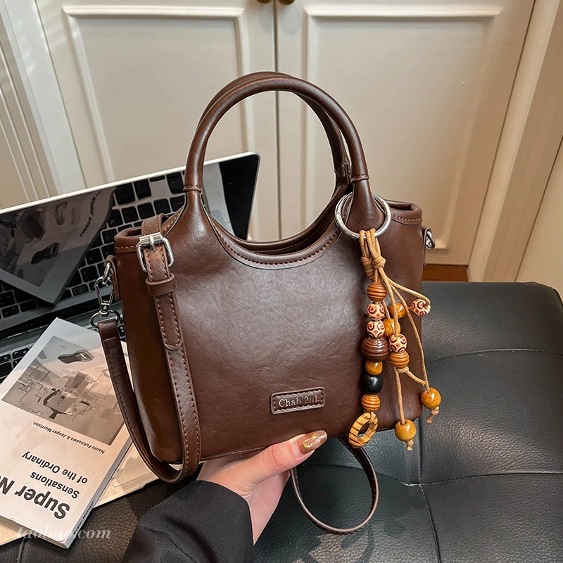 高级感复古小包包女2025新款时尚百搭斜挎包美拉德棕色手提水桶包