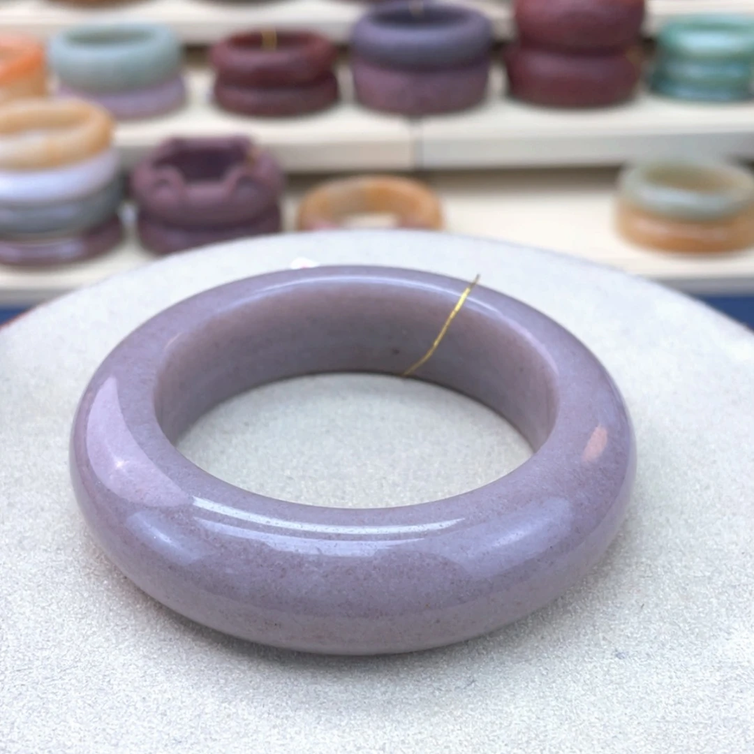 【闪购商品】石英质玉手镯未镶嵌