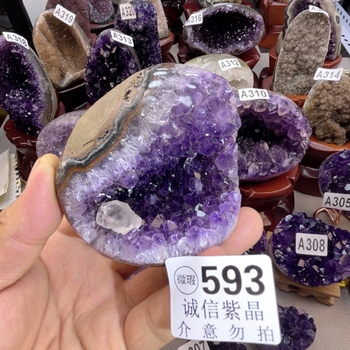 未镶嵌大型摆件（非配饰）水晶