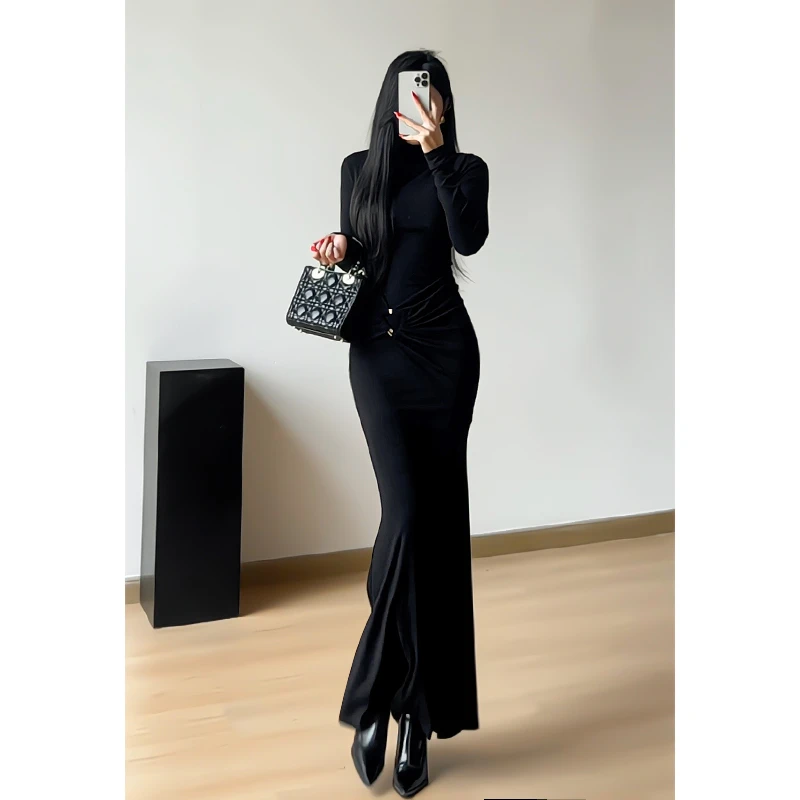 黑色半高领长袖连衣裙女设计感气质优雅显瘦正肩包臀鱼尾裙长裙