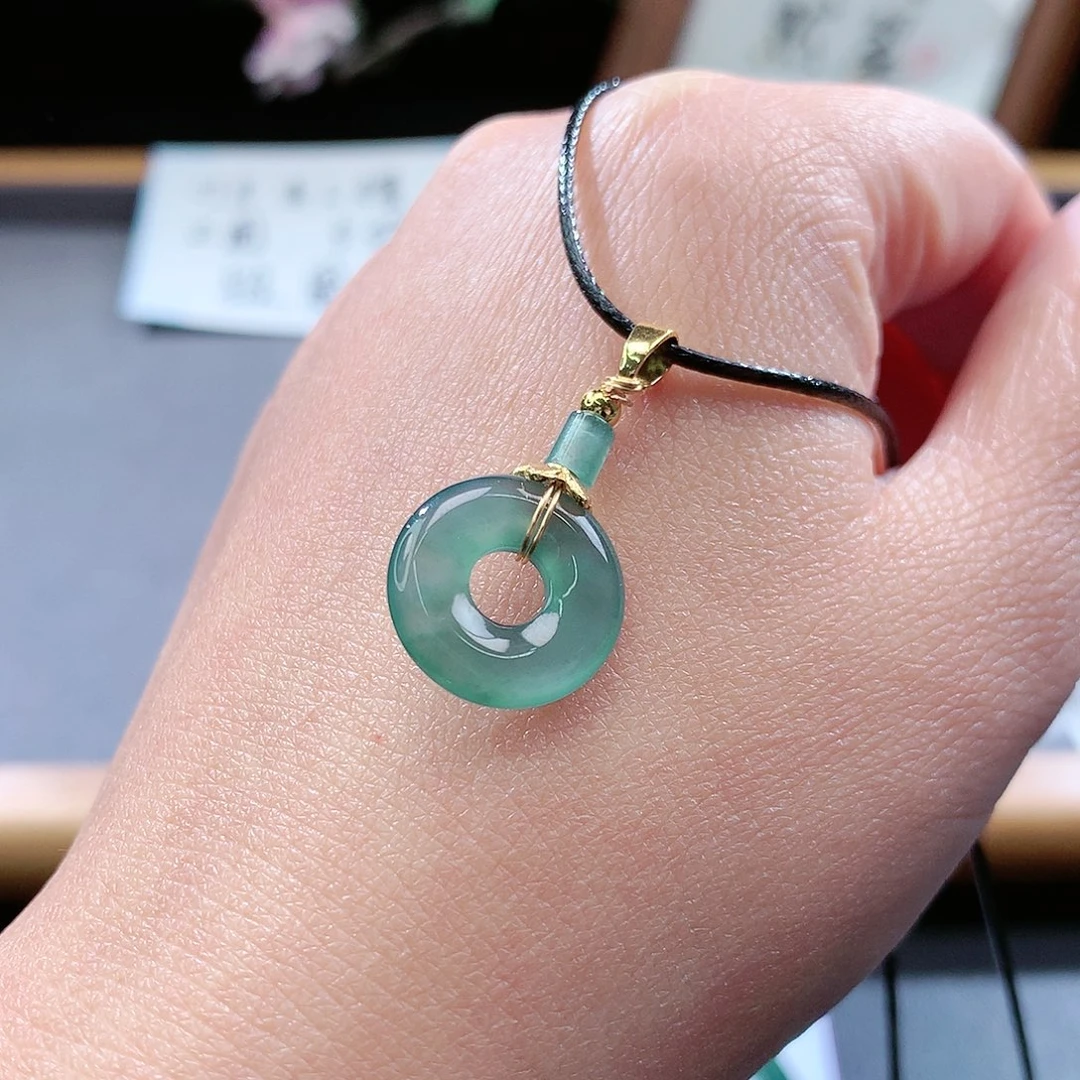 翡翠手镯（圆镯）未镶嵌