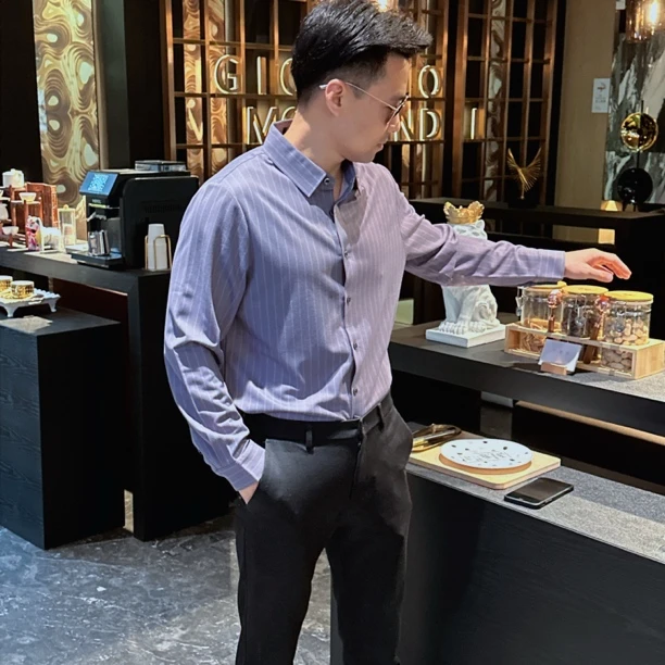 男士条纹长袖衬衫加绒加厚保暖秋冬百搭轻奢高弹衬衣
