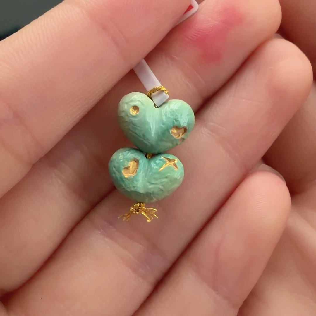 绿松石未镶嵌颈饰