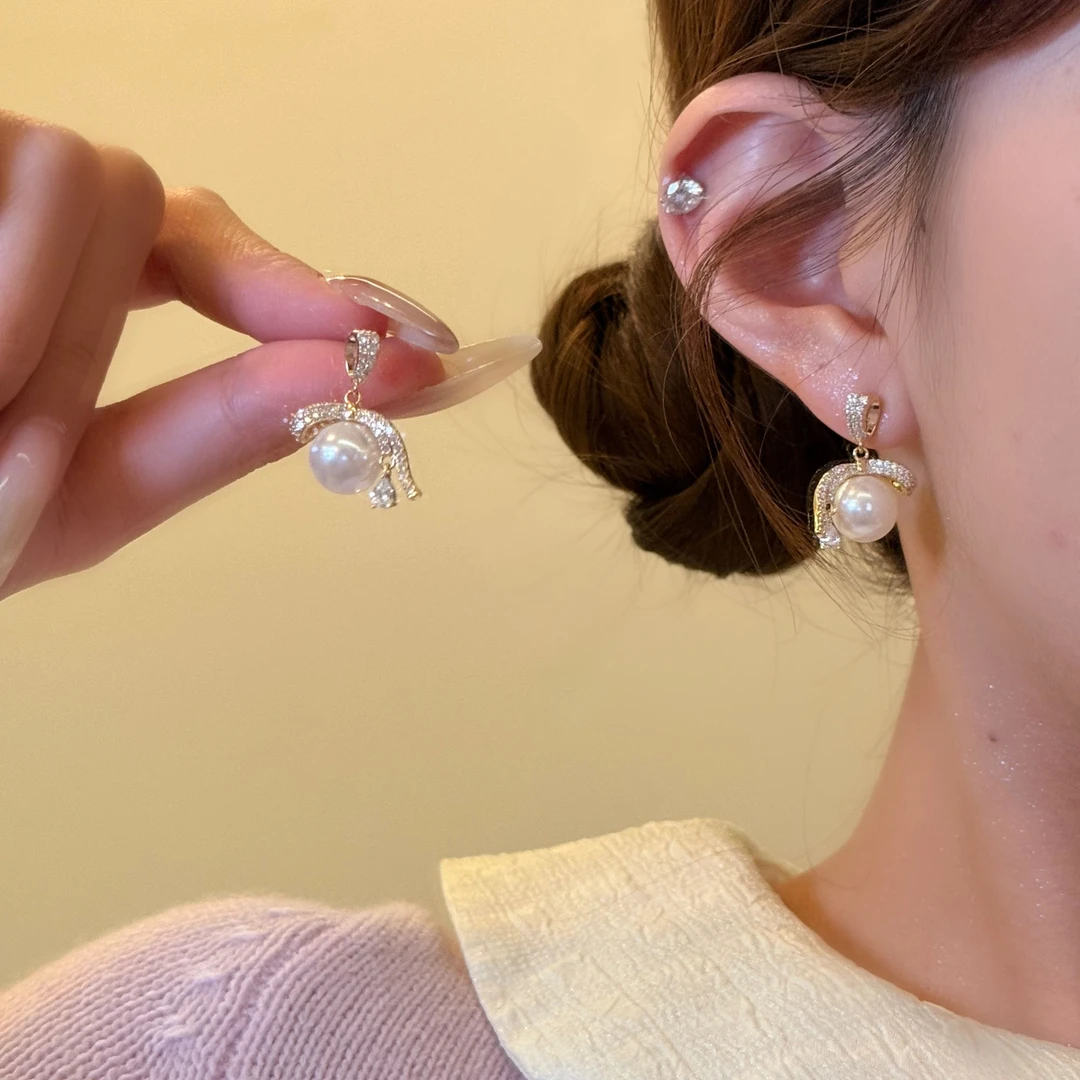 铜合金锆石耳饰 韩女vibe 曼塔玫瑰珍珠蝴蝶结耳环秋冬高级感耳饰