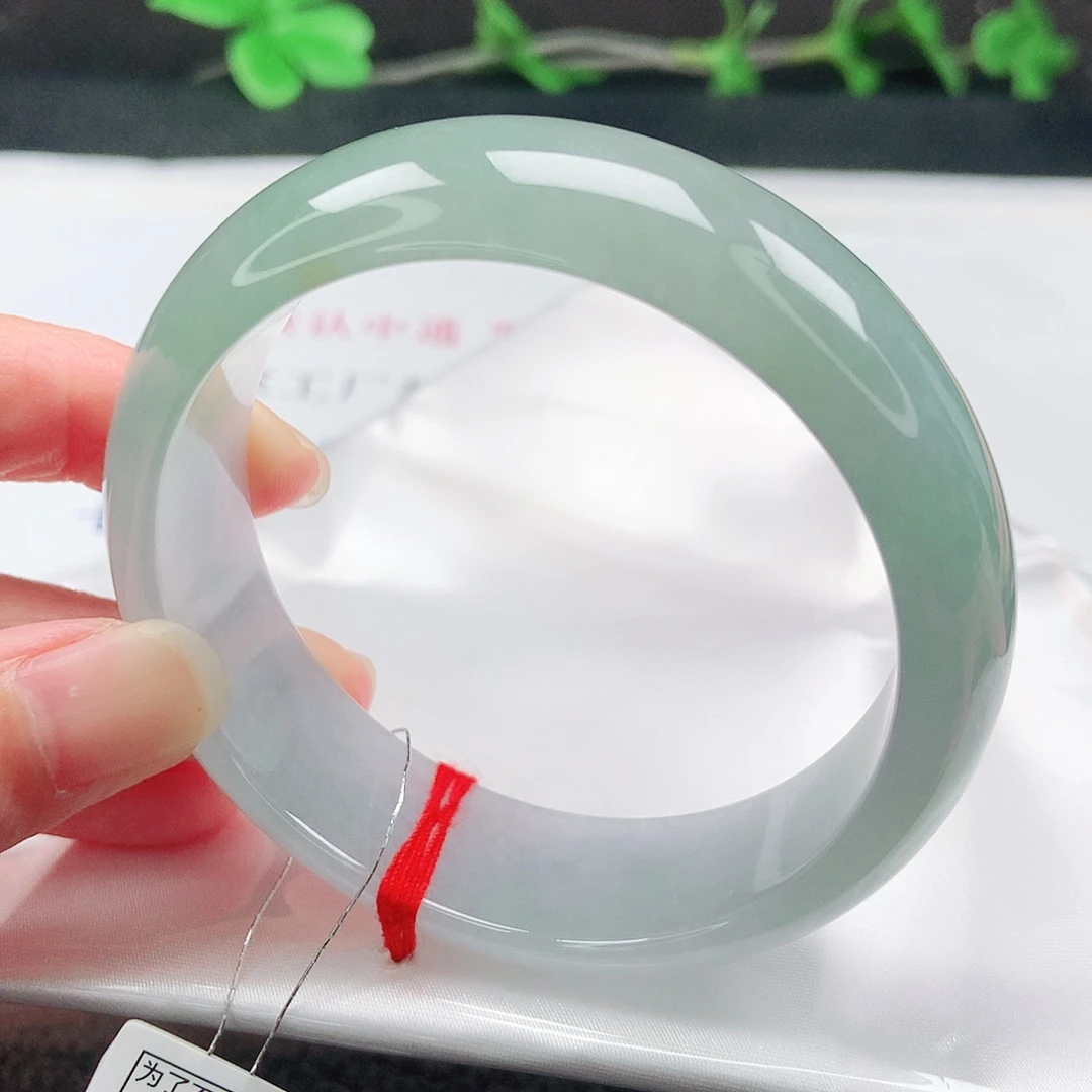 翡翠未镶嵌手镯58圈