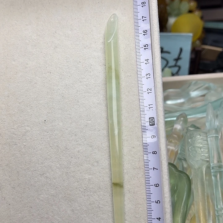 蛇纹石玉未镶嵌发簪