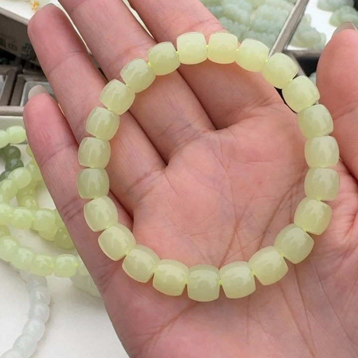 颈饰未镶嵌和田玉卡8