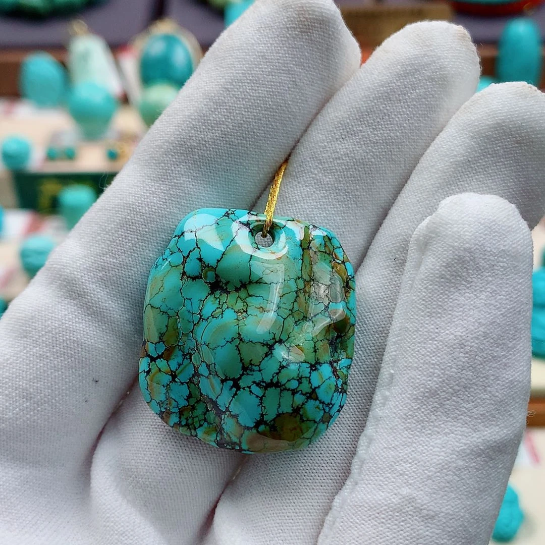 绿松石未镶嵌珠宝半成品三彩牌子