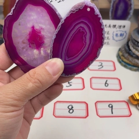 未镶嵌玛瑙/玉髓珠宝奇石心*