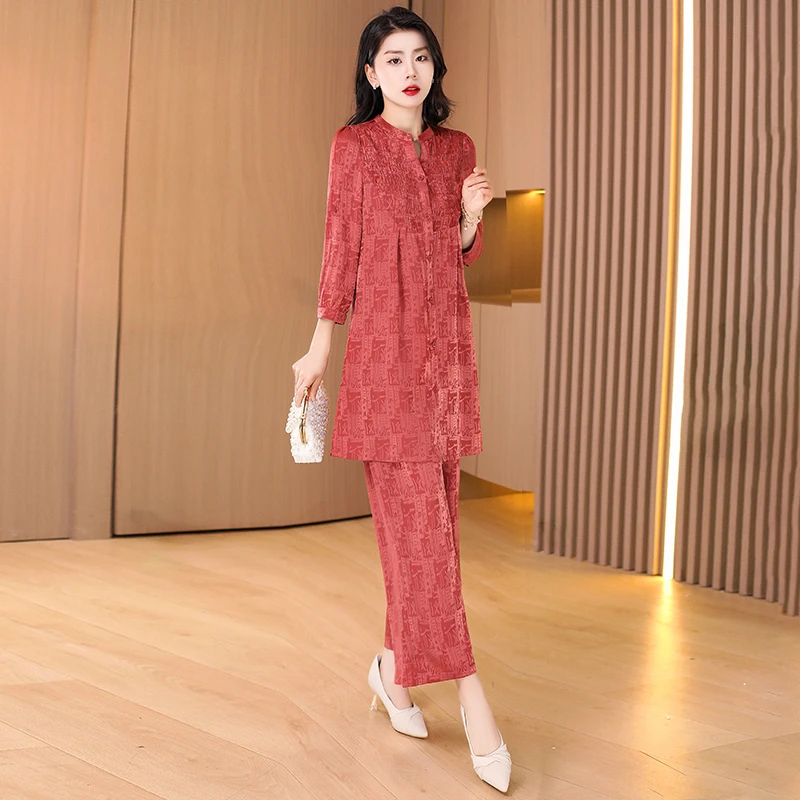 贵夫人时尚品牌套装女春夏2025新款洋气减龄妈妈休闲小个子三件套