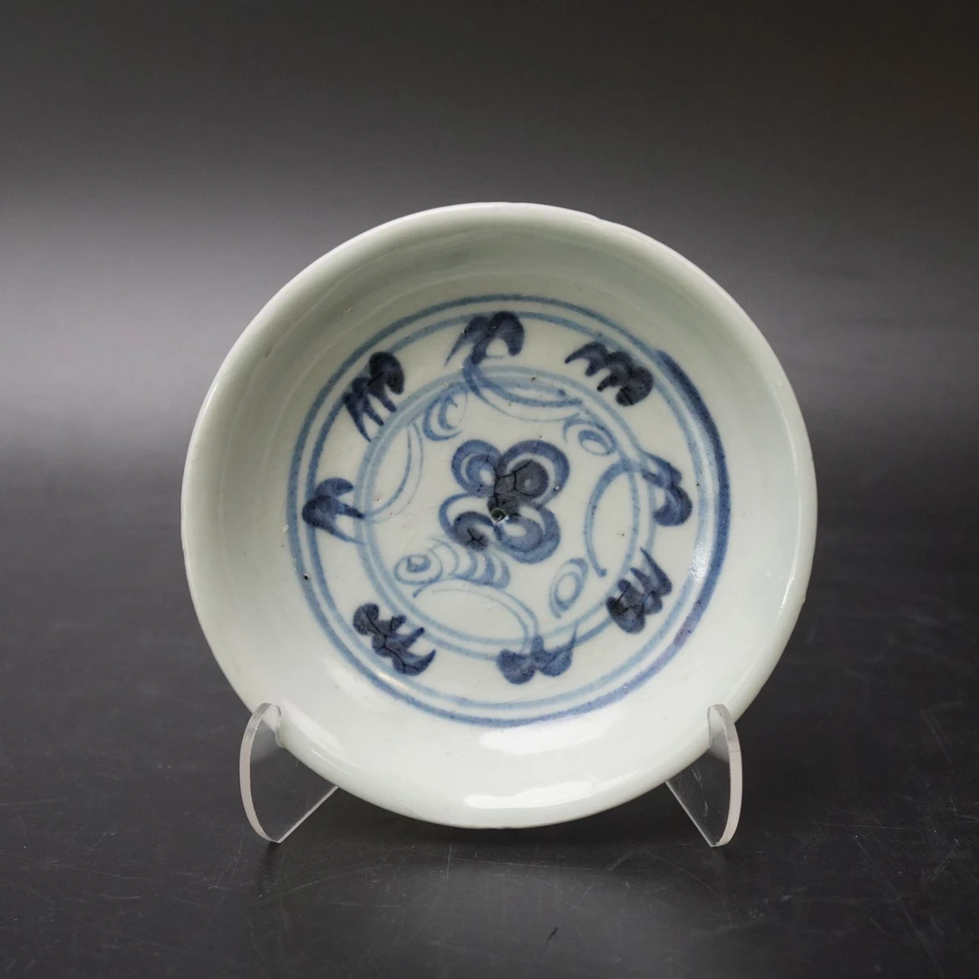 Lot.25090614明晚期青花花卉纹小盘 直径：约13.2cm
