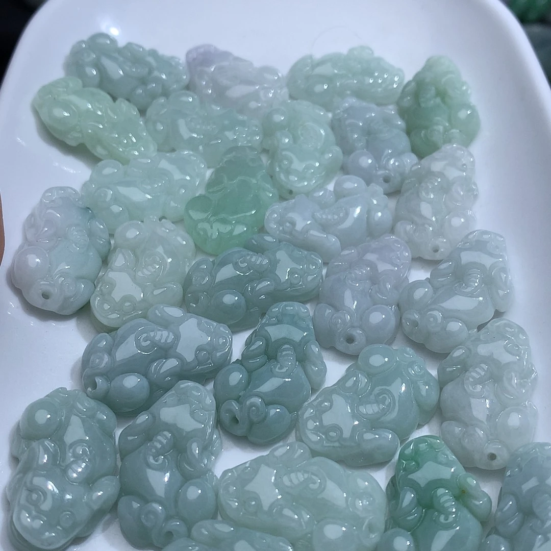 翡翠未镶嵌颈饰，多样性发其中一！