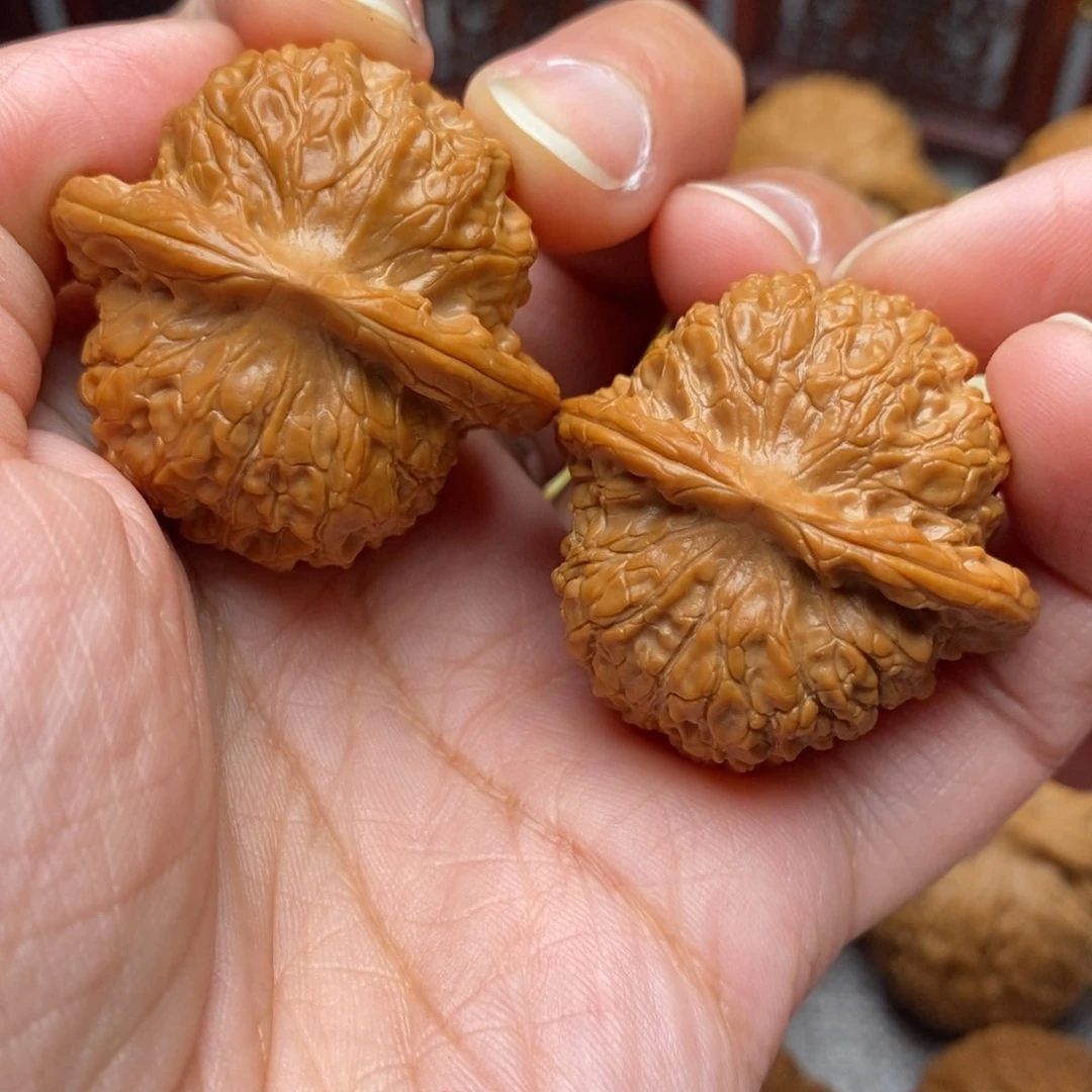 文玩核桃把件全品毕业绝配血麒麟36尺