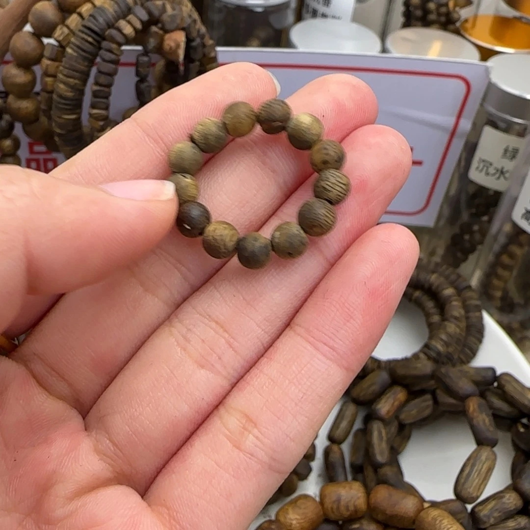 沉香香囊沉香奇楠沉香虫漏戒指