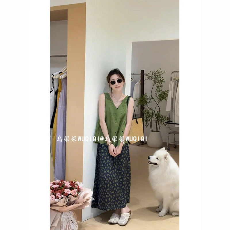 2025夏季新款韩系高级感镂空无袖背心上衣百搭碎花半身裙两件套装