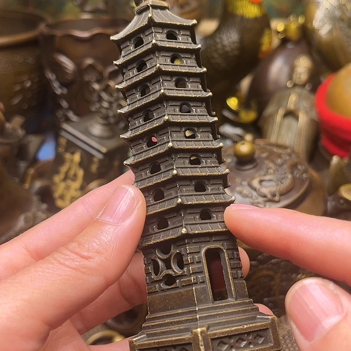 精美铜器批发档口