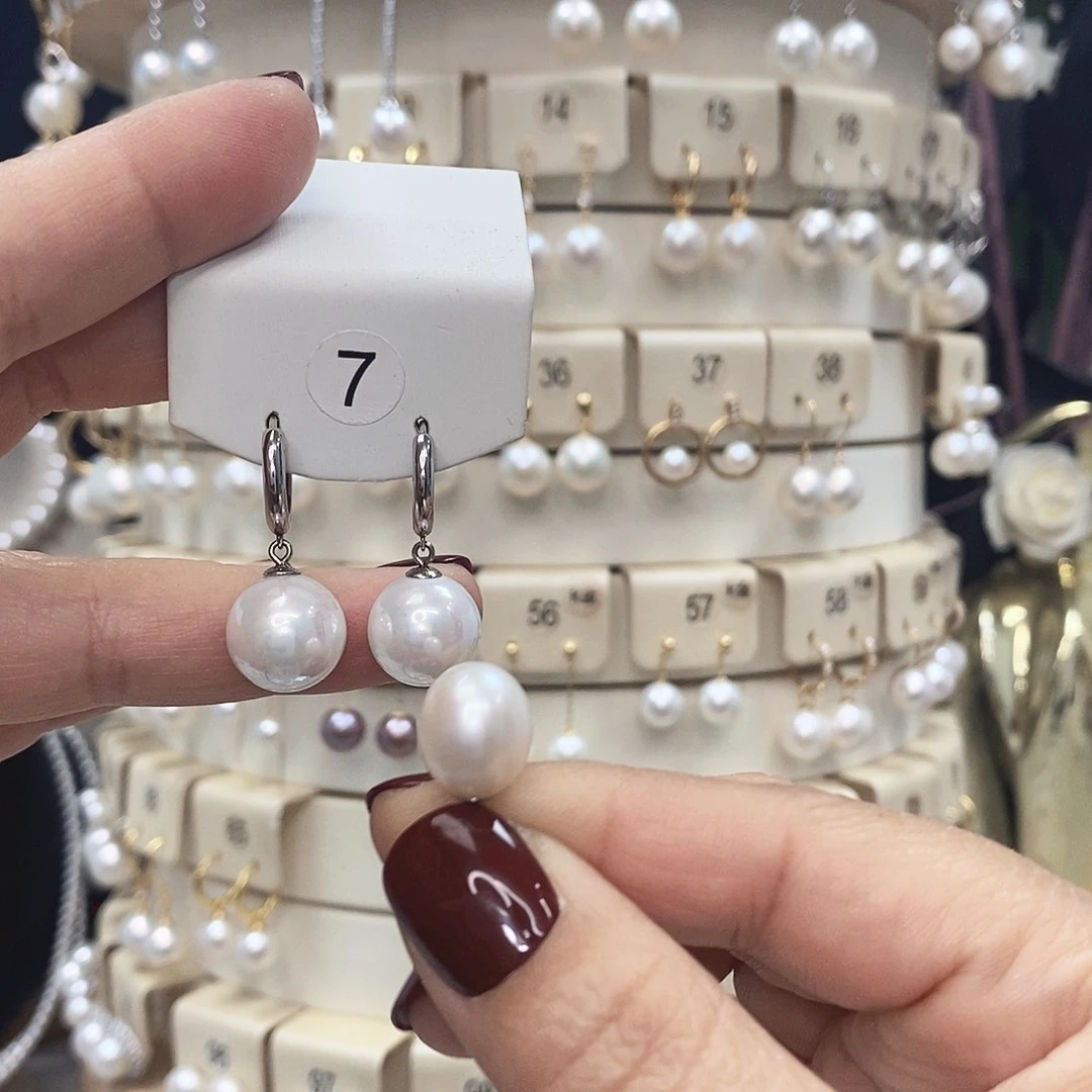 银S925镶嵌淡水珍珠耳饰