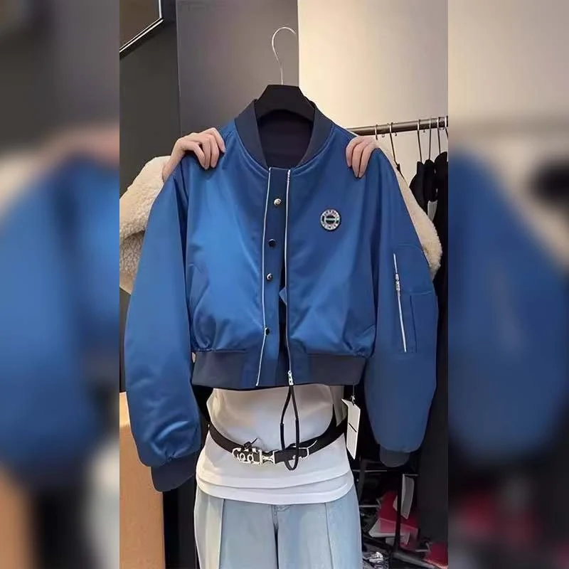 春装女款2025年新款短款棒球服外套独特超好看蓝色上衣超火减龄
