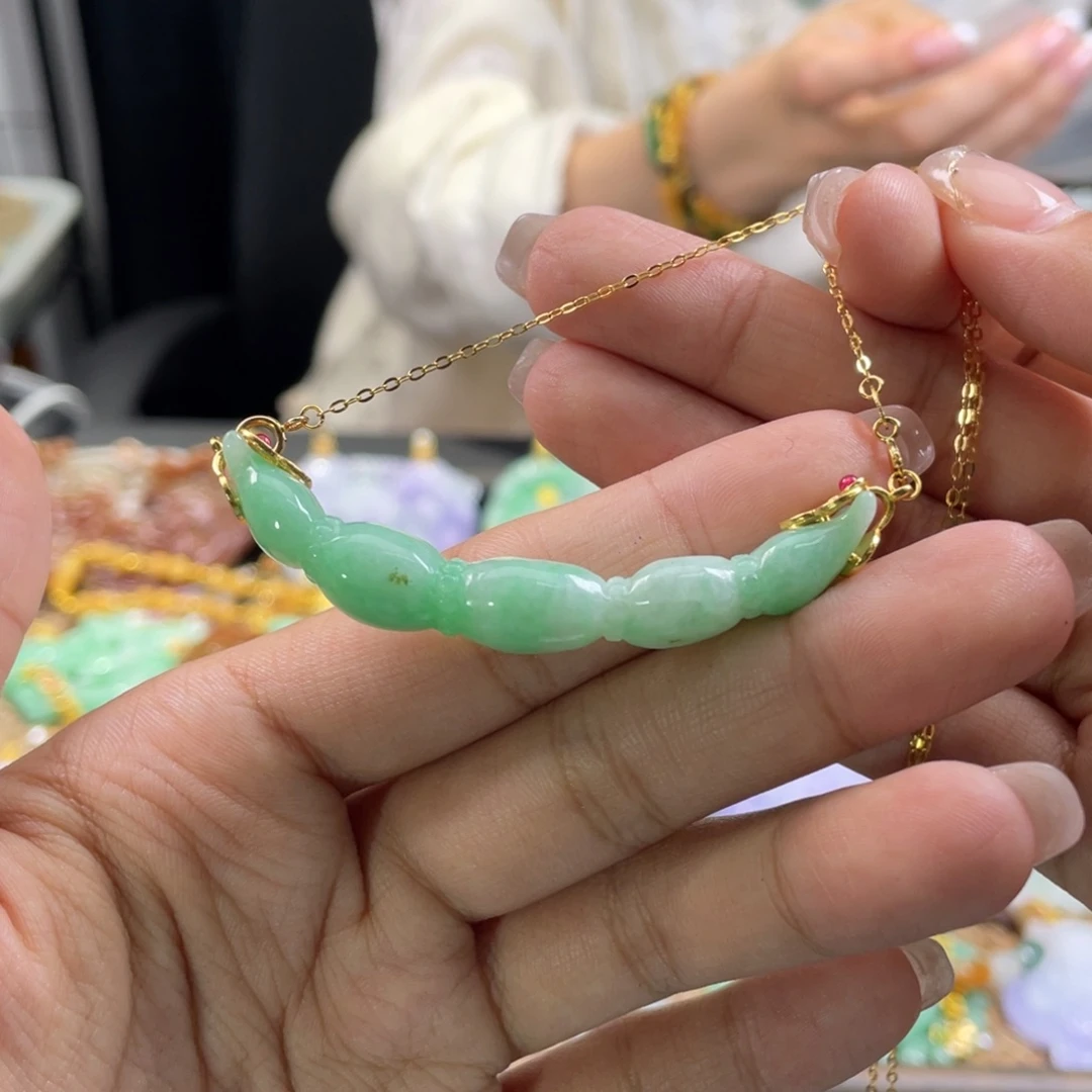 翡翠未镶嵌颈饰代编织