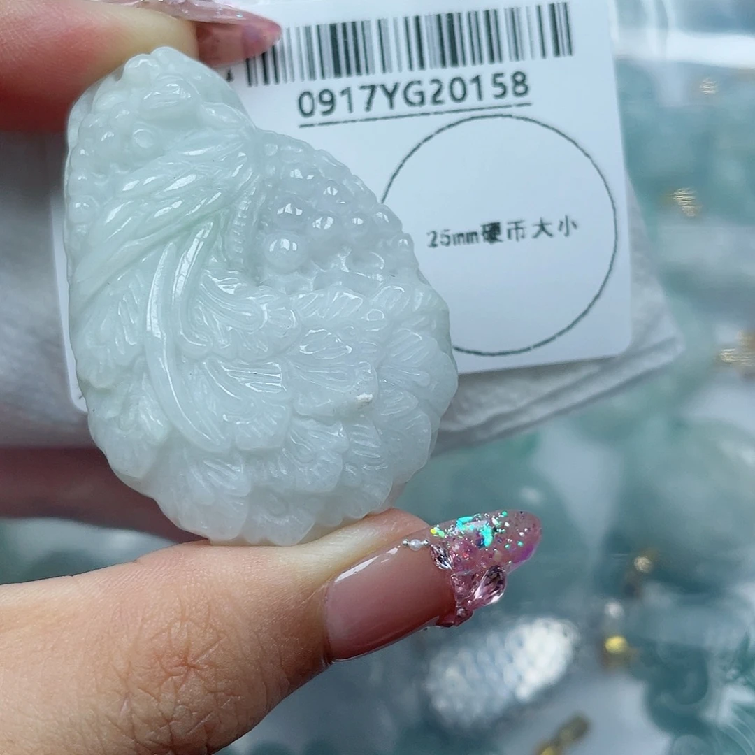 吊坠(不含链)未镶嵌翡翠