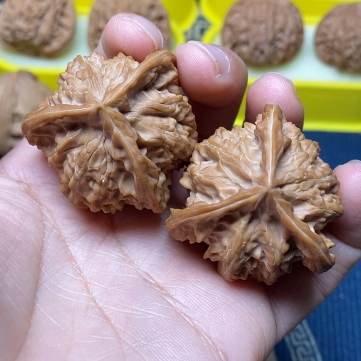 文玩核桃盘山三棱39