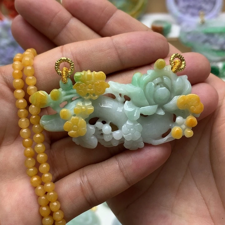 颈饰未镶嵌翡翠翡翠